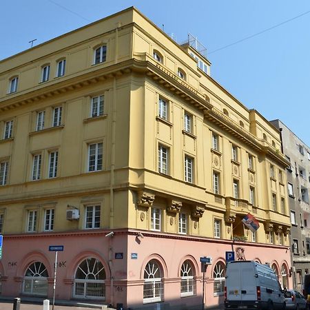 Petar Drapsin Hostel Белград Екстер'єр фото