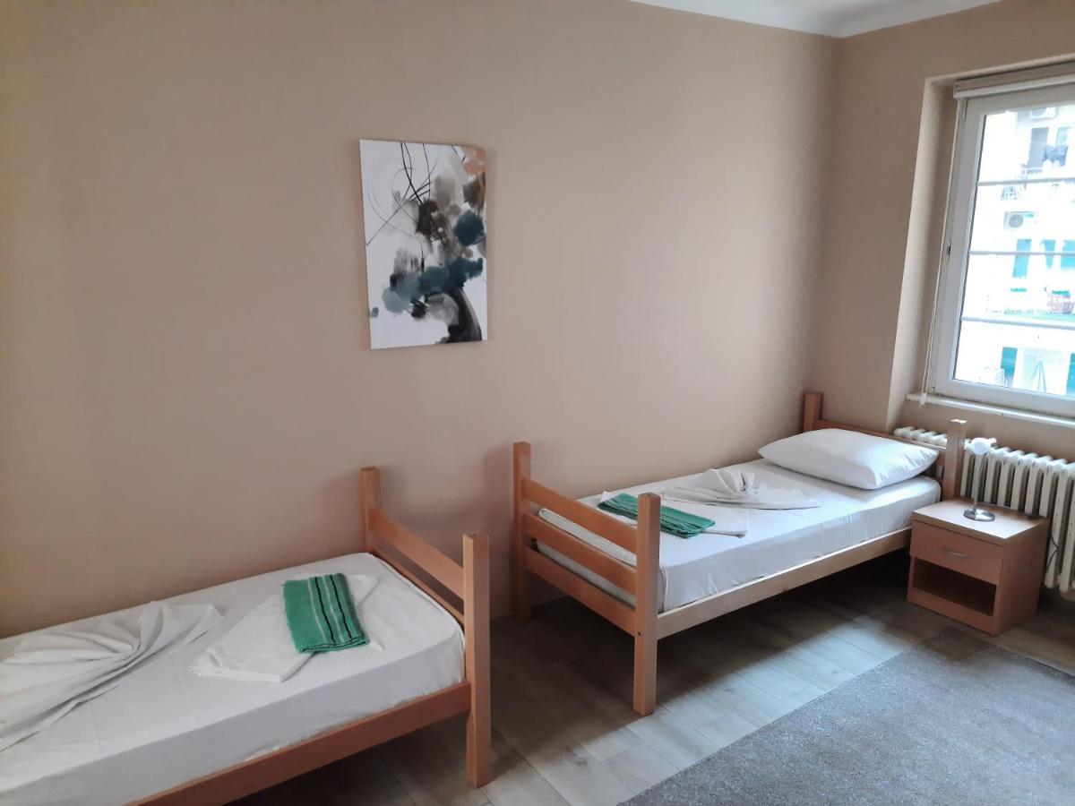Petar Drapsin Hostel Белград Екстер'єр фото