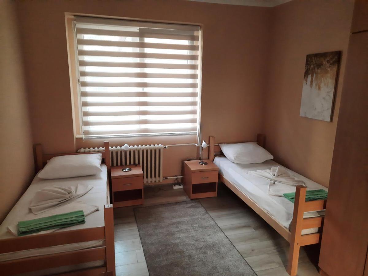 Petar Drapsin Hostel Белград Екстер'єр фото